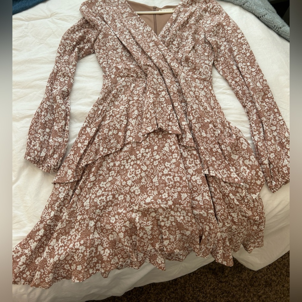 Altard state dress. See last photo for what it looks like on